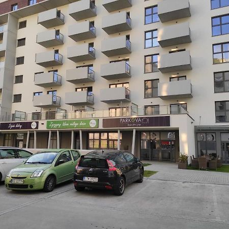 Апартаменты Apartament Parkowy Жешув Экстерьер фото